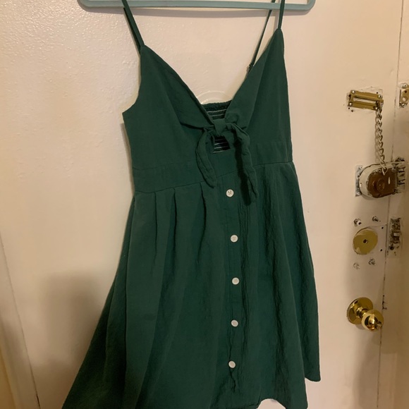 Green cutout sundress, size XL - Picture 2 of 6